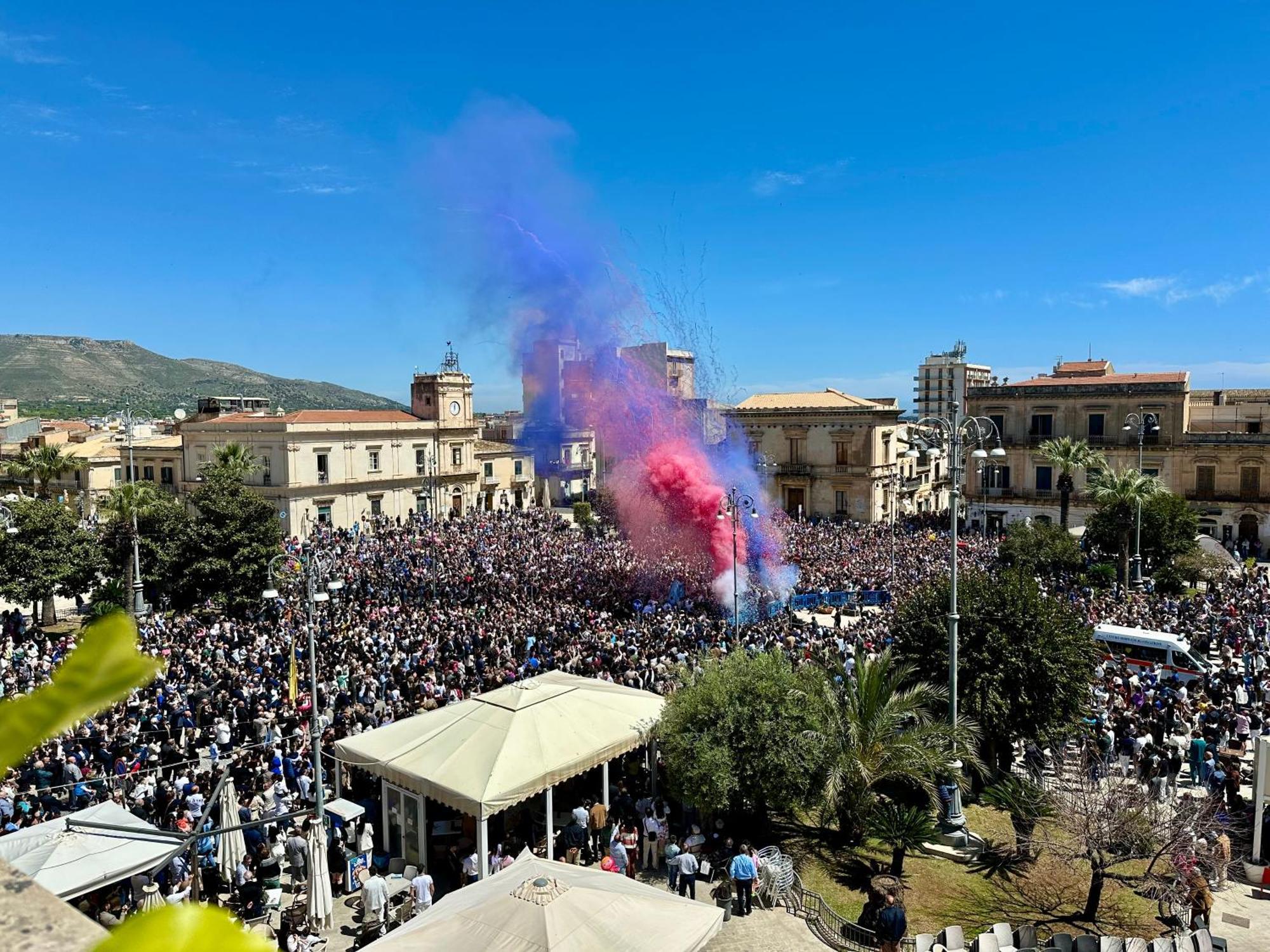 B&B Albergo Sicilia Avola Buitenkant foto